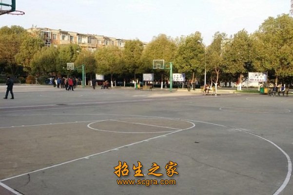 学校操场