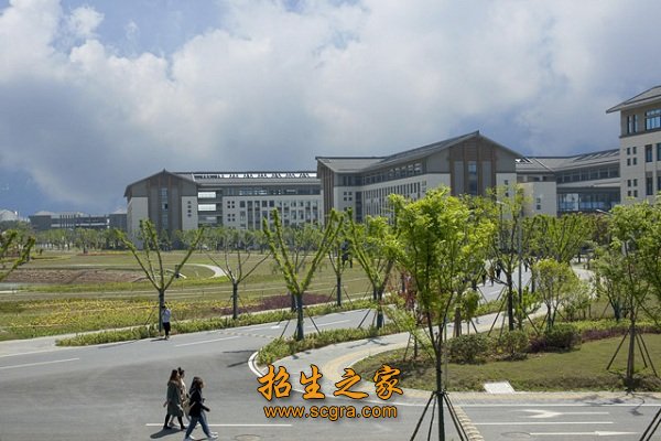 丹阳市技工学校