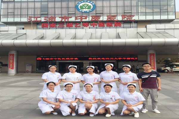 成都市华西卫校招生，绵阳的学生可以去读职高吗