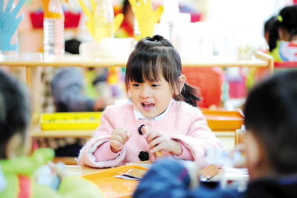宜宾职高在校生想转学来成都市幼儿师范学校,该