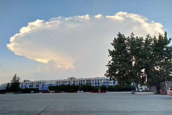 成都市华西卫校2025年招生简介