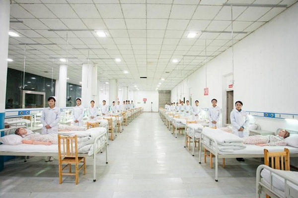 成都市华西卫校2025年招生简介