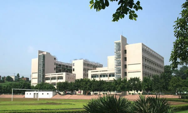 重庆五一高级技工学校校园风貌