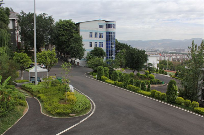 凉山州农业学校