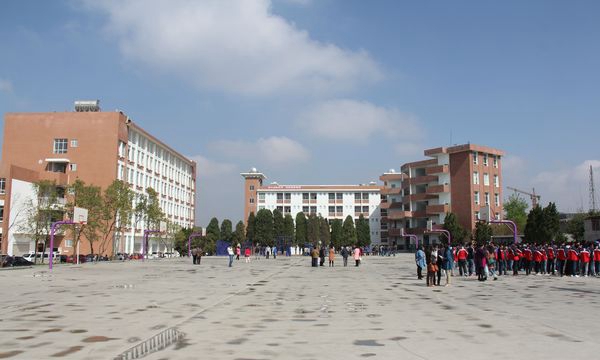 学校全景