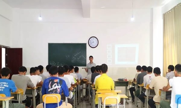 大关县职业高级中学机械专业