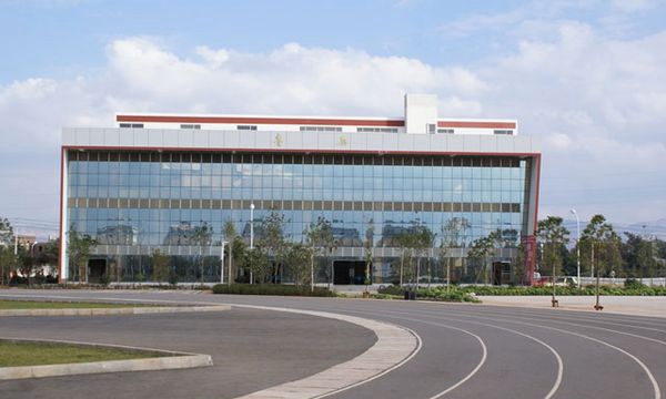 曲靖高级技工学校学校餐厅