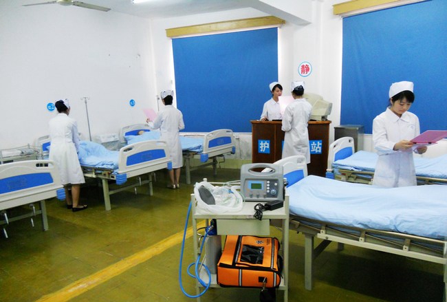 乐山市医药科技学校护理教学