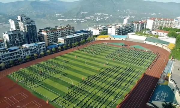 重庆云阳职业教育中心军训风貌