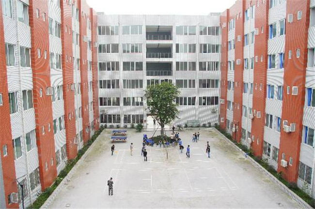 四川自贡市高级技工学校