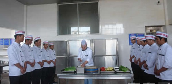 蒙自市职业高级中学烹饪专业