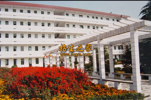 四川省冶金地质技工学校